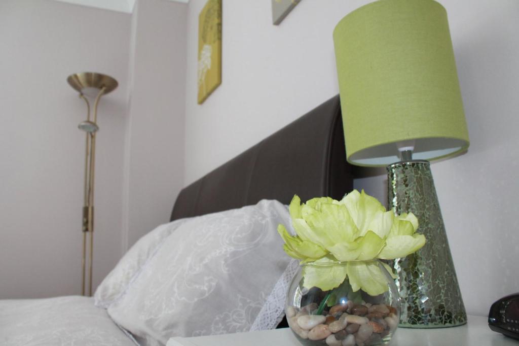 Faviere Guest House Στράτφορντ απόν Έιβον Εξωτερικό φωτογραφία